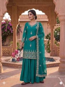 Women's Emerald <b>Green</b> <b>Silk</b> Salwar Kameez With Embroidered Dupatta Traditional Indian Wedding Wear Floor-Length Regular Fit - Product Image 1