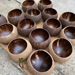 Waterproof <b>Coconut</b> Shell Candle Jar for Candle Making Wholesale High Quality Natural Home Decoration Christmas Candle in Vietnam - Product Image 4