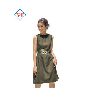 Robe décontractée mini trapèze 100 % polyester pour femme, broderie florale printemps, fermetures éclair, logo personnalisé, fabricant OEM/ODM, tissage naturel - Product Image 3