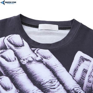 เสื้อยืดแขนสั้นผู้ชายสั่งทำพิเศษ ผ้าคอตตอน/โพลีเอสเตอร์ผสม 100% เป็นมิตรกับสิ่งแวดล้อม แห้งเร็ว ทรงหลวม พิมพ์ลายซิลค์สกรีน รับผลิตแบบ OEM - Product Image 3