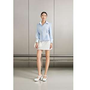 Chemisier pour femme Vietnamien à col rabattu, chic et élégant pour le bureau / style féminin BLUE DAWN - Chemise ajustée bleu pastel pour femme KA54 - Product Image 1