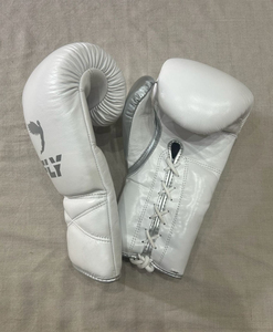 Guantes de Boxeo Fly SuperLace Pro Fight Sparring Training de Cuero Vacuno Auténtico, Guantes de Boxeo con Color, Talla y Logotipo Personalizados - Product Image 3