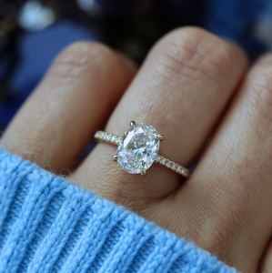 Anillo de Compromiso de Lujo en Plata de Ley 925 con Moissanita Ovalada, Engaste de Garras, Diseño Geométrico, Bañado en Rodio, para Aniversario o Fiesta - Product Image 4