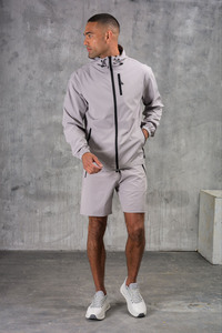 Conjunto de cortavientos con capucha de primera calidad para hombre, sudadera ligera con cremallera y pantalones cortos a juego para correr, senderismo y actividades al aire libre, conjunto de ropa deportiva para hombre - Product Image 6