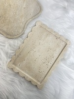 Plateau festonné en travertin beige au design moderne Plateau de courtoisie en pierre de marbre Assiette à fruits