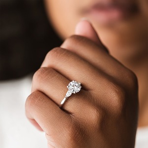 Beautiful White Silver <b>Crystal</b> <b>Ring</b> for Women Shiny Wedding Engagement Anniversary Jewelry <b>Ring</b> Gift - Product Image 3