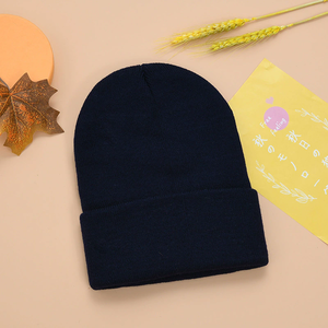 Bonnet unisexe en tricot 100 % acrylique, couleur unie, style décontracté pour adultes, tour de tête 56-58 cm - Product Image 3