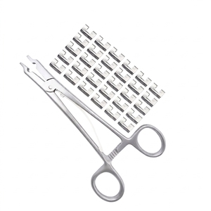 Applicateur de clips pour cuir chevelu Raney Plus 30 clips Instruments ORL Certifiés ISO Acier inoxydable massif Réutilisables Durée de vie 3 ans - Product Image 1
