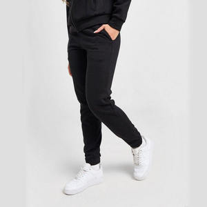 ชุดวอร์มผ้าฟลีซหนานุ่มสำหรับผู้หญิง โลโก้แบบกำหนดเองใหม่ เป็นมิตรกับสิ่งแวดล้อม ผ้าฝ้าย 100% ระบายอากาศได้ดี แฟชั่นสำหรับคนไซส์ใหญ่ ฤดูใบไม้ร่วง - Product Image 4