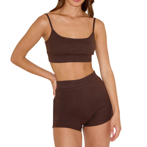 Conjunto de sujetador deportivo de 2 piezas sin costuras para mujer, personalizado al por mayor, casual, liso, con espalda en U, para yoga y fitness, de cintura media, transpirable, de secado rápido y elástico. - Product Image 1