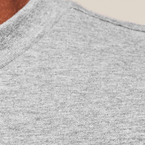 T-shirt pour homme surdimensionné en coton lourd 240GSM avec logo personnalisé |   T-shirt d'entraînement de haute qualité à épaules tombantes - Product Image 5