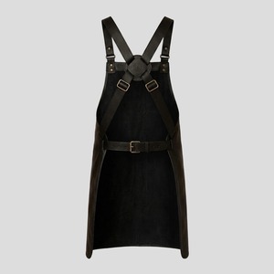 Tablier en cuir avec bretelles croisées au dos et doubles poches pour uniforme de personnel de service de restaurant et de bar - Product Image 4