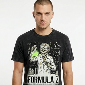 Camiseta para Hombre en Gris Oscuro Jaspeado con Estampado Gráfico de Apocalipsis Urbano, Camiseta de Algodón Personalizada para Streetwear, Fabricante al por Mayor - Product Image 2