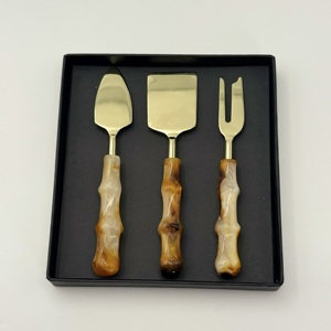 ชุดอุปกรณ์ชีสสแตนเลสพร้อมด้ามเรซิ่น ดีไซน์สวยงาม ชุดช้อนส้อมโลหะราคาประหยัด - Product Image 1