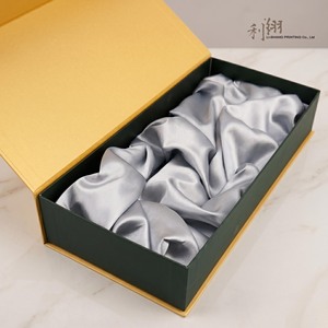 Boîte cadeau personnalisable en forme de livre multi-couches avec options d'impression UV et de gaufrage - Product Image 4