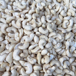 Nueces de Anacardo de Fábrica Confiable SANTIGO, Núcleos de Nuez de Anacardo, Kaju a Granel, Exportadas a Todo el Mundo - Product Image 1