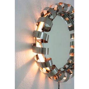 Espejo de Pared Ovalado Metálico Moderno y Portátil de Alta Calidad con Diseño de Marco Decorativo Acanalado, Ecológico y Duradero - Product Image 4