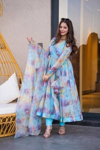 Vestido Largo de Fiesta Anarkali para Mujer, Diseño de Impresión Digital, Estilo Étnico Indio, con Dupatta Pesada en la Parte Inferior - Product Image 2