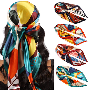 Écharpe décontractée en satin de soie 68x68cm 12mm à imprimé cheval, prête à l'emploi, pour femme, haute qualité, couleurs personnalisables, service OEM, respirante - Product Image 2