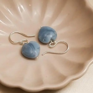 Pendientes de Aro Hechos a Mano con Ópalo Azul, Pendientes de Corazón Envueltos en Alambre Chapado en Oro, Joyería Bohemia para Mujer - Product Image 3