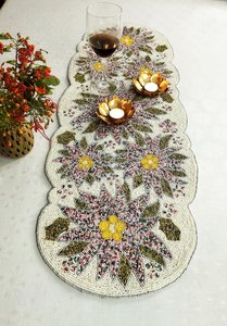 Camino DE MESA DE FLORES con cuentas hecho a mano multicolor - Product Image 3