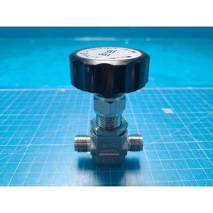 Vanne à soufflet manuelle IHARA BI-LOK VBN-6D, utilisée comme pièce détachée pour équipement semi-conducteur Legacy - Product Image 2