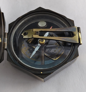 <b>Antique</b> Surveyor <b>Compass</b> with Sighting Arm and Mirror Navigation <b>Compass</b> Professional Land Survey <b>Compass</b> Explorer Instrument - Product Image 4