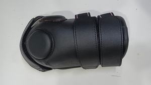 Protège-genoux équestres en cuir noir pour chevaux, réglables, antichoc, pour l'entraînement et le soutien des jambes - Product Image 2