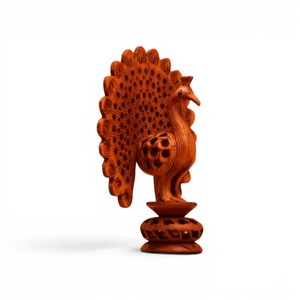 Figura de pavo real bailarín de madera hecha a mano con malla |   Adorno Decorativo de Pavo Real |   Decoración Tradicional para el Hogar en Madera - Product Image 2