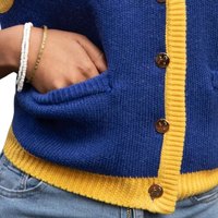 Gilet en tricot Sigma Gamma Rho pour femmes, bleu et or, boutonné, style décontracté et preppy, sororité grecque