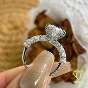 <b>Emerald</b> Green Moissanite <b>Ring</b> Round Cut Statement Center Stone <b>Silver</b> Bridal Jewelry Unique Engagement <b>Ring</b> - Product Image 2