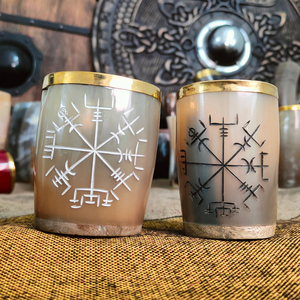 Tasse à boire en corne de buffle naturelle gravée et polie, écologique, style Viking, faite à la main, avec logo personnalisé, pour médeïte médiévale - Product Image 1