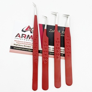 Pince à épiler pour extensions de cils en acier inoxydable enduit rouge, durable et de précision, avec poignée à motif cœur à 45 degrés, logo personnalisé - Product Image 5