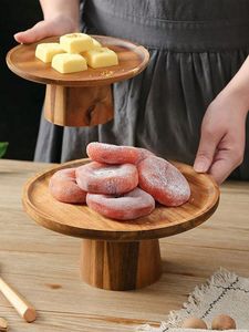Support à gâteau en bois artisanal de luxe avec base épaisse et solide pour les réceptions, les buffets de desserts et la présentation en restauration - Product Image 2
