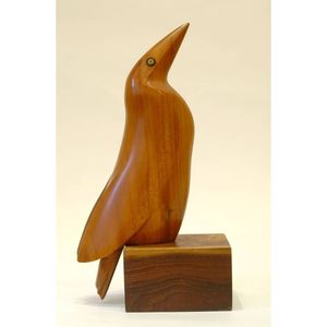 Sculpture en bois élégante pour la décoration intérieure, idéale pour offrir en cadeau - Product Image 1
