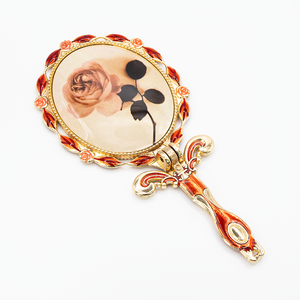 Espejo de Mano Plegable Vintage Dorado con Esmalte Rojo MACY BEAUTY KOREA, Espejo Cosmético con Diseño de Rosa, Herramienta para Extensión de Pestañas - Product Image 2