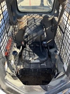 Cargadora Compacta de Orugas T770 2021 con Cabina Cerrada, Máquina de Construcción de Alto Rendimiento - Product Image 2