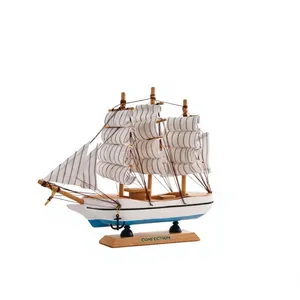 Maquette de bateau à voile en bois pour la décoration de la maison |   Modèle de bateau vintage décoratif pour table de salon, bureau ou salle d'étude - Product Image 1