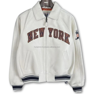 Avirex x KITH Knicks NY Vintage Empire City Leather Varsity Bomber |   Blouson bomber streetwear en cuir véritable crème avec patch de basketball - Product Image 2