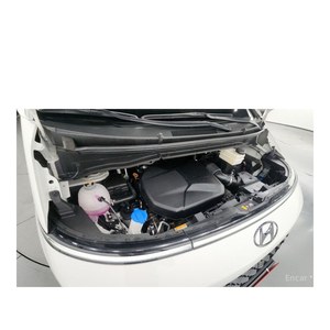 Hyundai Staria Lounge de 7 Plazas, Modelo Agosto 2023, 16,702 km, Diésel, Caja de Cambios Automática, Asientos de Cuero, Cámara Trasera, Volante a la Izquierda - Product Image 6
