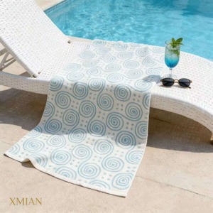 Custom Modern 100% Cotton Jacquard Towel, Hypoallergenic Breathable All Season for Home Use - Product Image 4