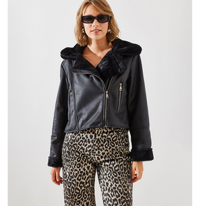 Blouson bomber en similicuir suédé pour femme avec col et poignets fourrés, manteau court d'hiver épais coupe-vent tissé - Product Image 3