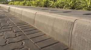 Custom Durable Light Grey White Multi-Color Outdoor Exterior Garden Walking Curb Kerb <b>Stone</b> Multi-Purpose Commercial Use Made - Product Image 3