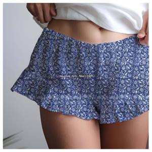 Pantalones cortos de algodón indio con volantes para mujer, ropa de dormir floral disponible en diferentes colores, pantalones cortos de verano con estampado de bloques y volantes. - Product Image 5