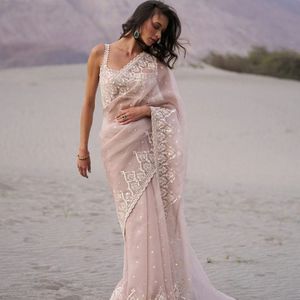 Sari de organza suave premium con bordado de lentejuelas en C-Pallu y borde con trabajo de calado, con blusa a juego de Royal Export - Product Image 5