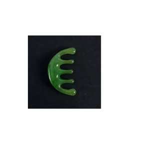 Peine de masaje de resina moderno para peinar el cabello y masajear suavemente el cuero cabelludo para la rutina diaria de cuidado personal - Product Image 1