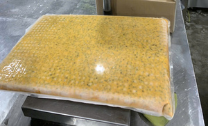 Jus de fruit de la passion surgelé d'origine vietnamienne |   Sans pépins et avec pépins |   Prêt à l'emploi pour les boissons et les desserts - Product Image 6