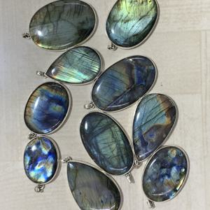 Collier multi-pendentifs en argent sterling 92,5 avec serti clos et labradorite - Product Image 4