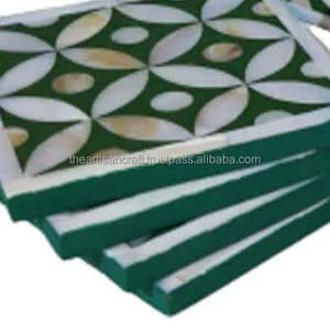 Elegante Juego de Posavasos Cuadrados de Nácar Ecológicos de Lujo, 4 Posavasos Hechos a Mano con Conchas Naturales, Accesorios Decorativos para Mesa, Artesanía - Product Image 5