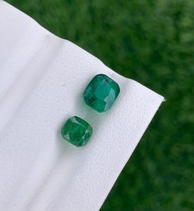 Pierre précieuse émeraude verte naturelle, émeraude brute de qualité supérieure pour la fabrication de bijoux et la collection - Product Image 2